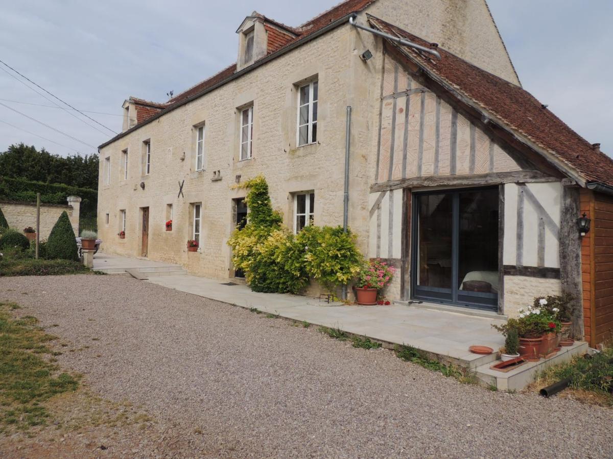 La Ferme Du Bourg Bed & Breakfast Eraines Екстериор снимка