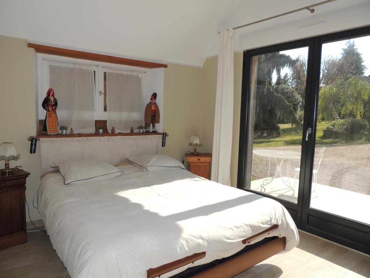 La Ferme Du Bourg Bed & Breakfast Eraines Екстериор снимка