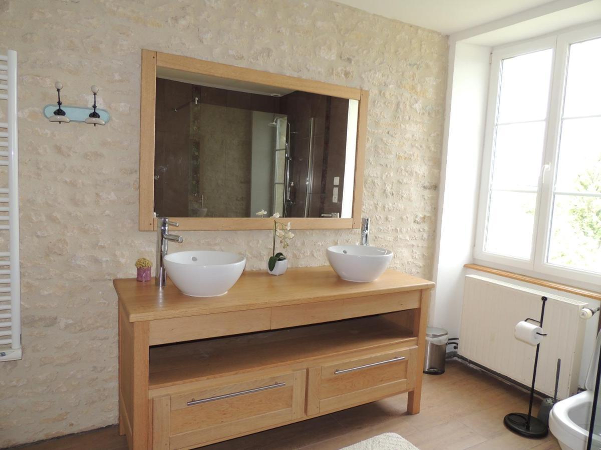 La Ferme Du Bourg Bed & Breakfast Eraines Екстериор снимка