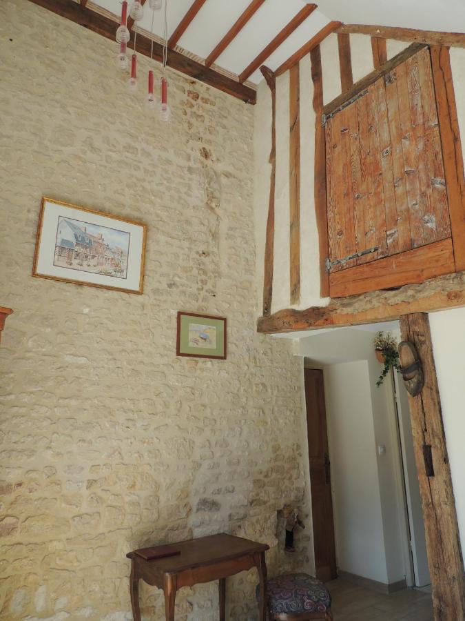 La Ferme Du Bourg Bed & Breakfast Eraines Екстериор снимка